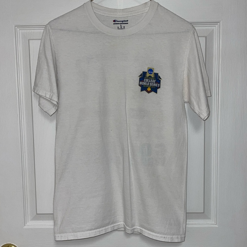 Champion Women’s College Softball World Series T- Shirt (2019) ‼️‼️ Size Small